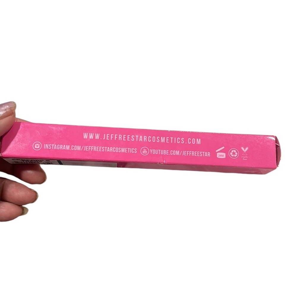 NIB Jeffrey Star Crocodile Tears Velour Lip Liner